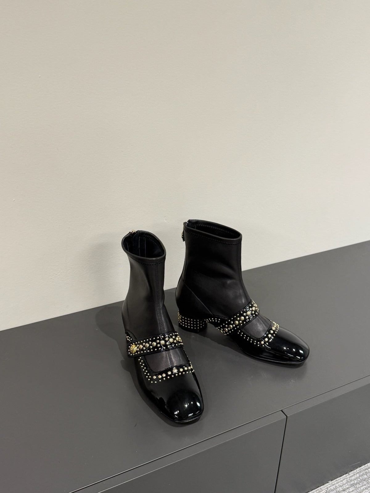 BELLE-D HEELED ANKLE BOOT BLACK PATENT CALFSKIN