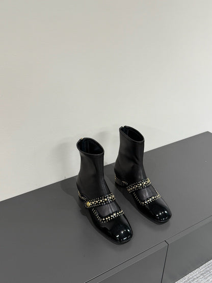 BELLE-D HEELED ANKLE BOOT BLACK PATENT CALFSKIN