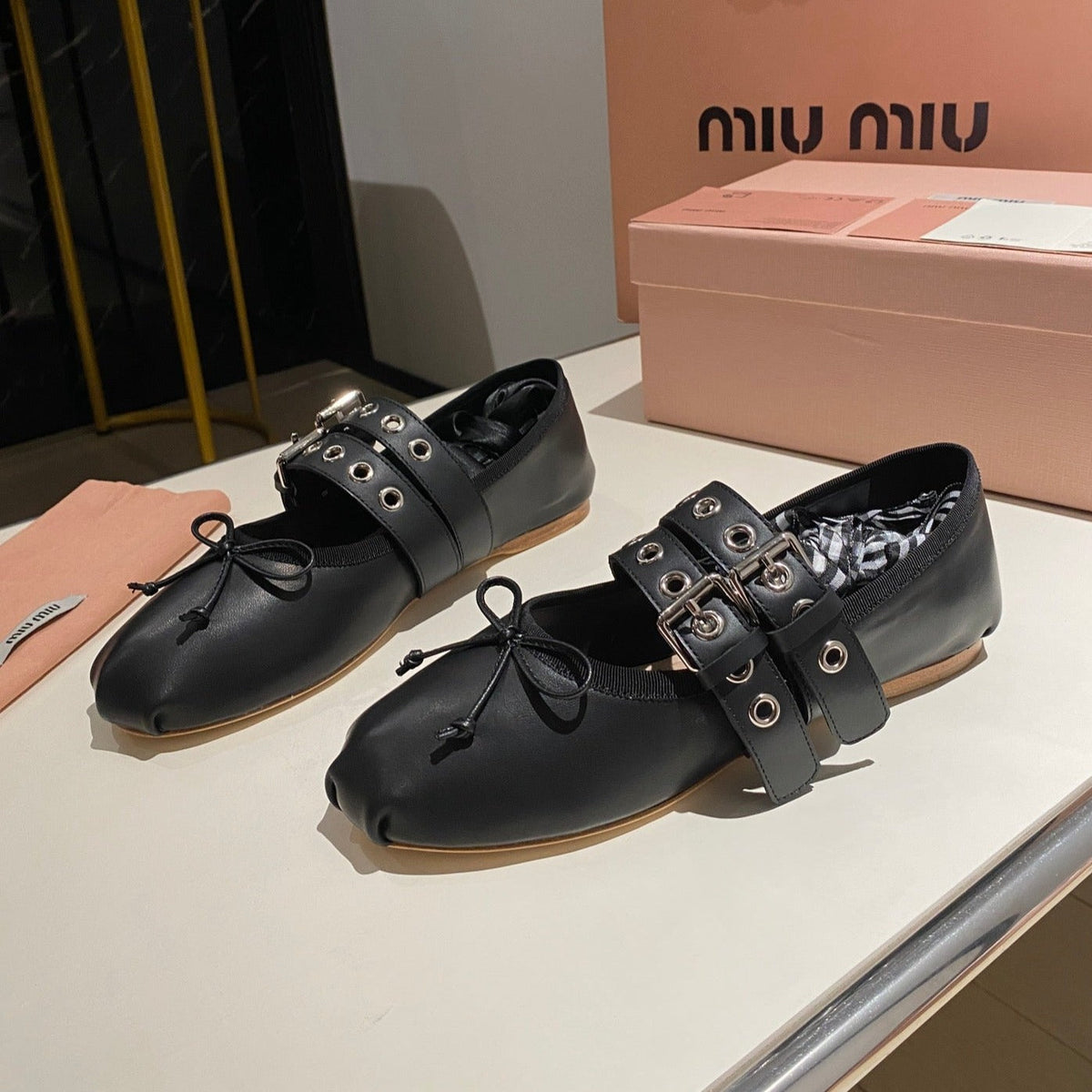 BALLET FLAT SHOES BLACK LAMBSKIN WITH UNIQUE BLACK STRAPS