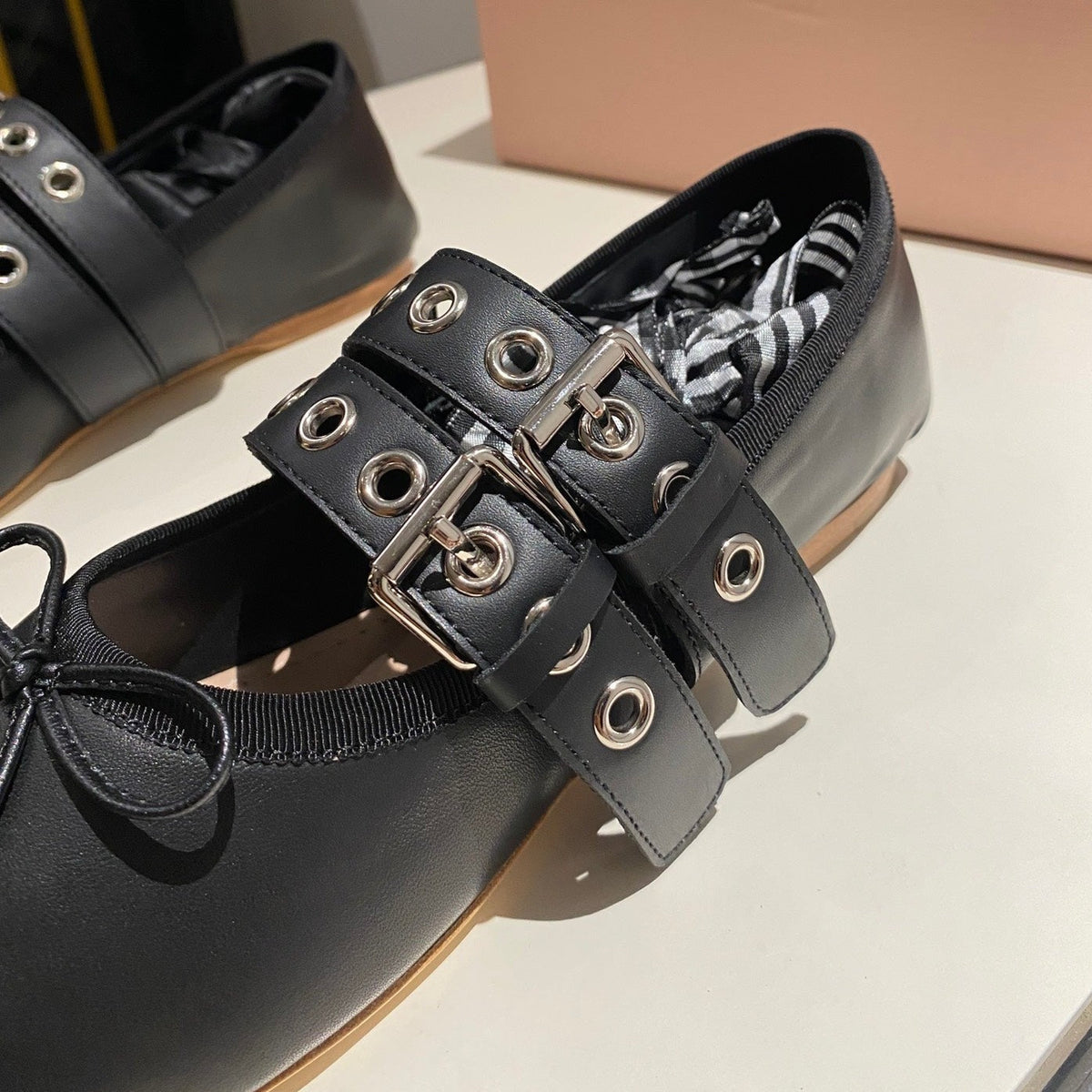 BALLET FLAT SHOES BLACK LAMBSKIN WITH UNIQUE BLACK STRAPS