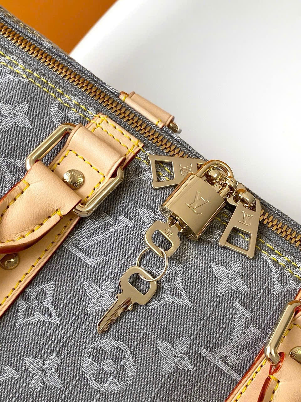 Louis Vuitton LV Keepall Denim bandouliere 55 Grey