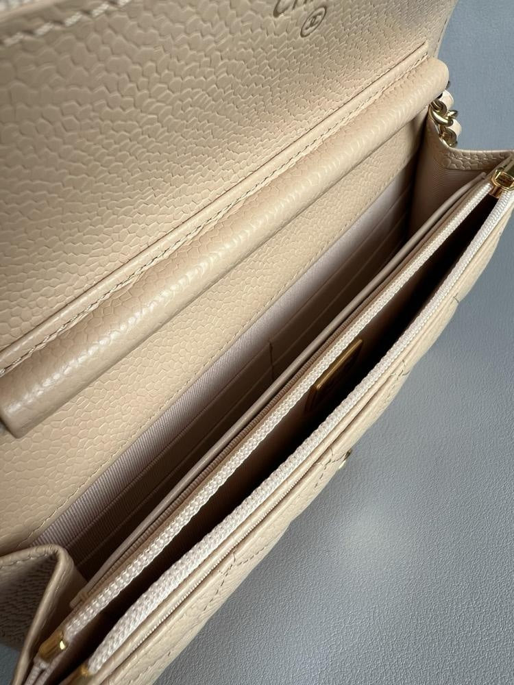 Chanel WOC