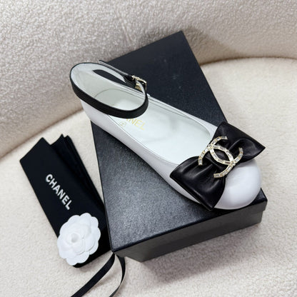 MARY JANE SHOES IN BLACK MIX WHITE LAMBSKIN