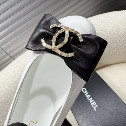 MARY JANE SHOES IN BLACK MIX WHITE LAMBSKIN