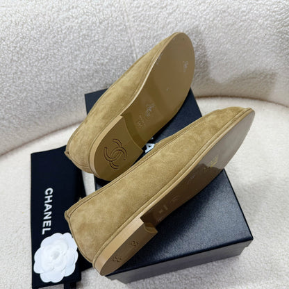 LOAFER IN PEANUT BROWN SUEDE AND WOOL LINING