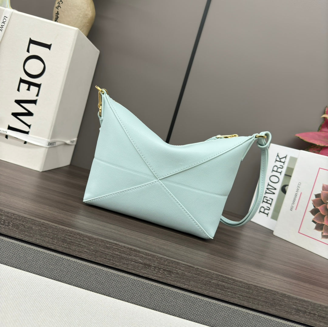 LOE MINI 23 FUZZLE FOLD POUCH IN LIGHT BLUE CALFSKIN