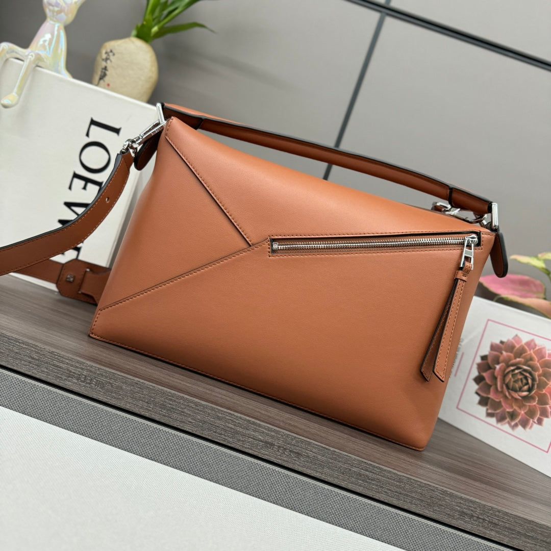LOEWE Puzzle Edge bag in tan calfskin