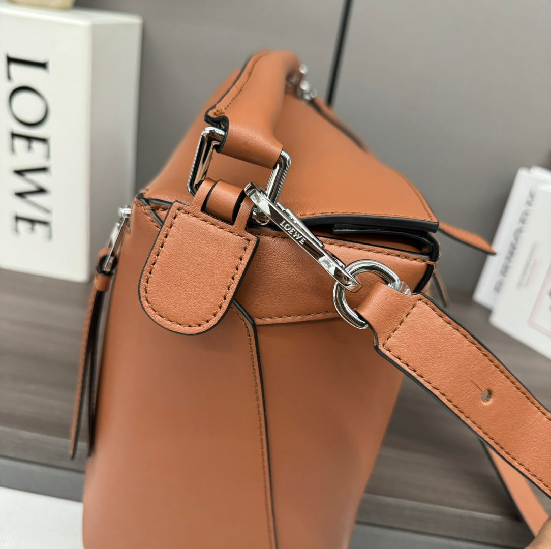 LOEWE Puzzle Edge bag in tan calfskin
