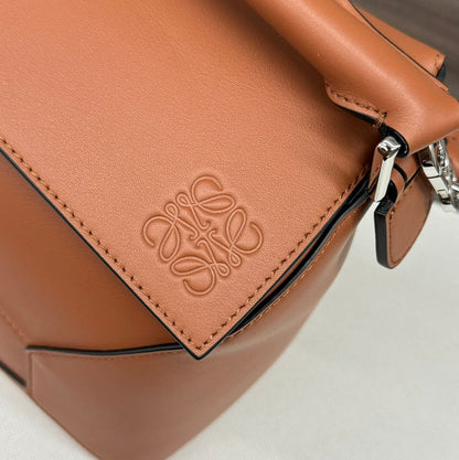 LOEWE Puzzle Edge bag in tan calfskin