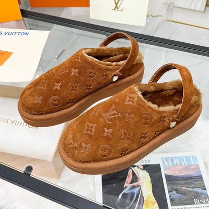 LV WOMEN'S COSY FLAT COMFORT CLOGS IN RUSSET BROWN MONOGRAM SUEDE