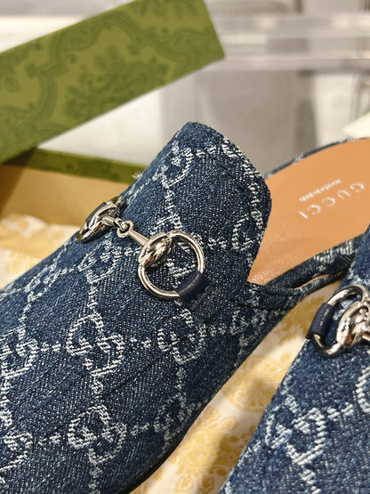 MEN'S MULE WITH HORSEBIT IN DENIM BLUE MONOGRAM JACQUARD FABRIC