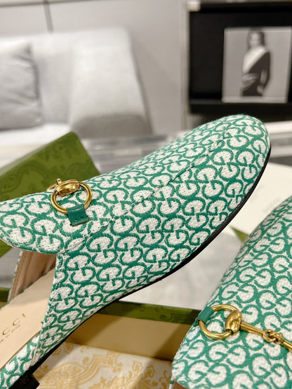 MEN'S MULE WITH HORSEBIT IN MINT GREEN MONOGRAM JACQUARD FABRIC