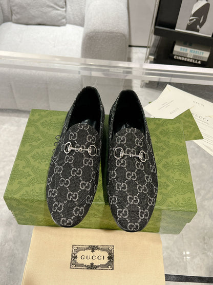 MEN'S LOAFER WITH HORSEBIT IN BLACK MONOGRAM JACQUARD FABRIC