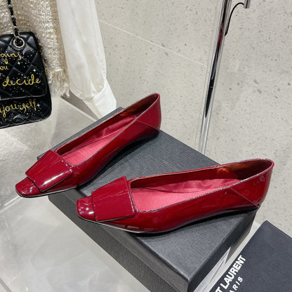 BALLERINA FLATS IN RUBY RED PATENT CALFSKIN