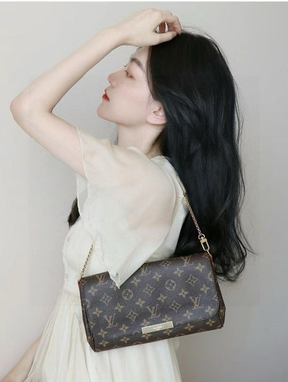 Louis Vuitton Favorite MM