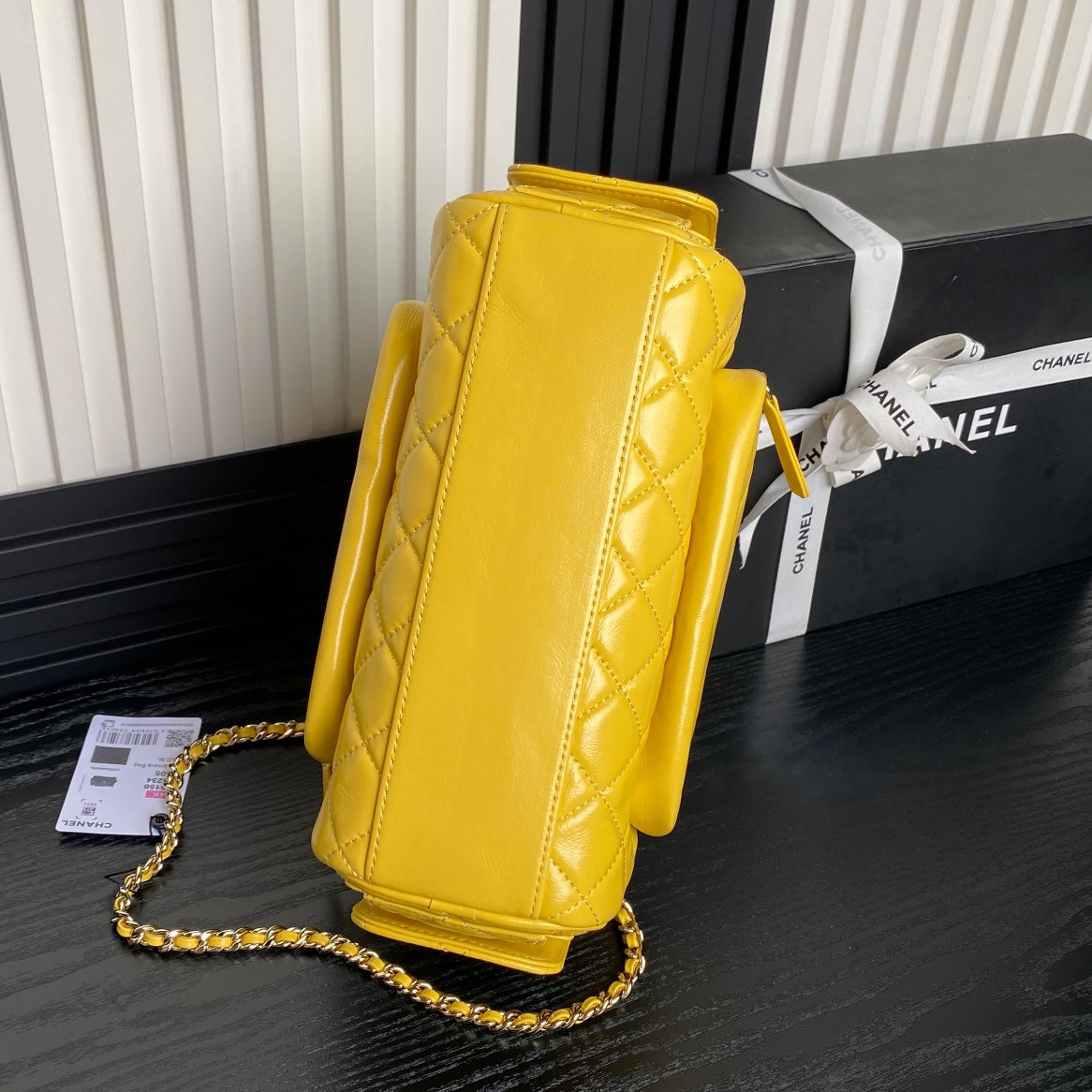 CAMERA BAG 24 IN MIMOSA YELLOW SHINY CALFSKIN GOLD CHAIN