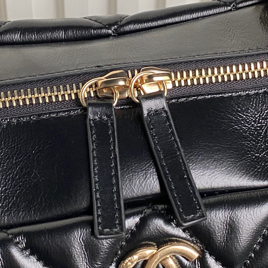 BOWLING BAG 29 IN BLACK SHINY CALFSKIN GOLD HARDWARE
