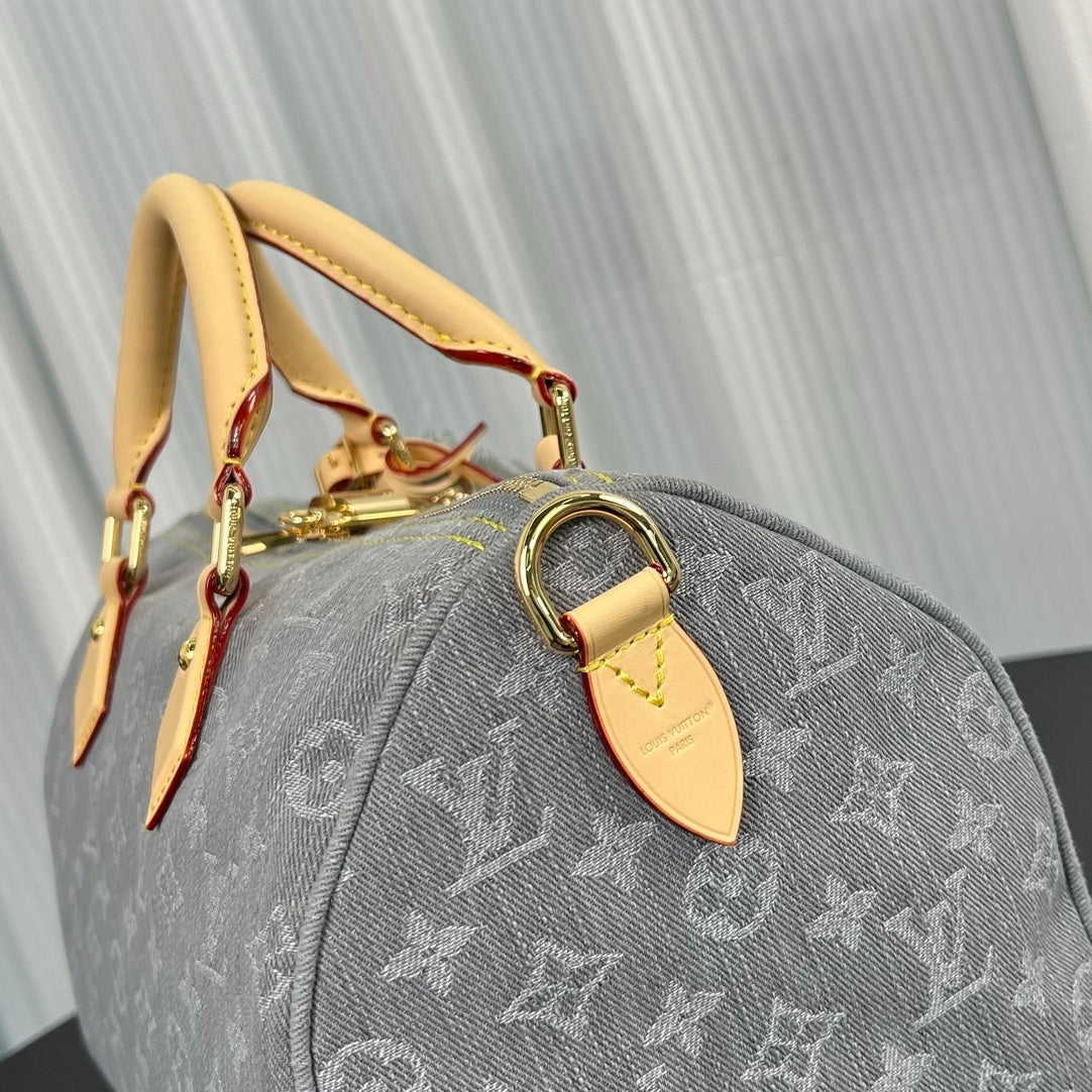 Louis Vuitton Speedy Soft 30 bag in Monogram Denim canva