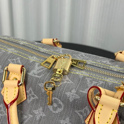 Louis Vuitton Speedy Soft 30 bag in Monogram Denim canva