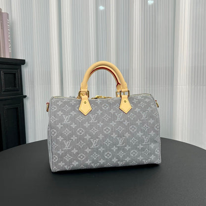 Louis Vuitton Speedy Soft 30 bag in Monogram Denim canva