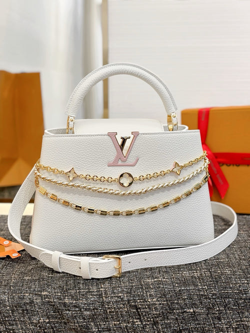 Louis Vuitton Capucines BB handbag in white Taurillon leather