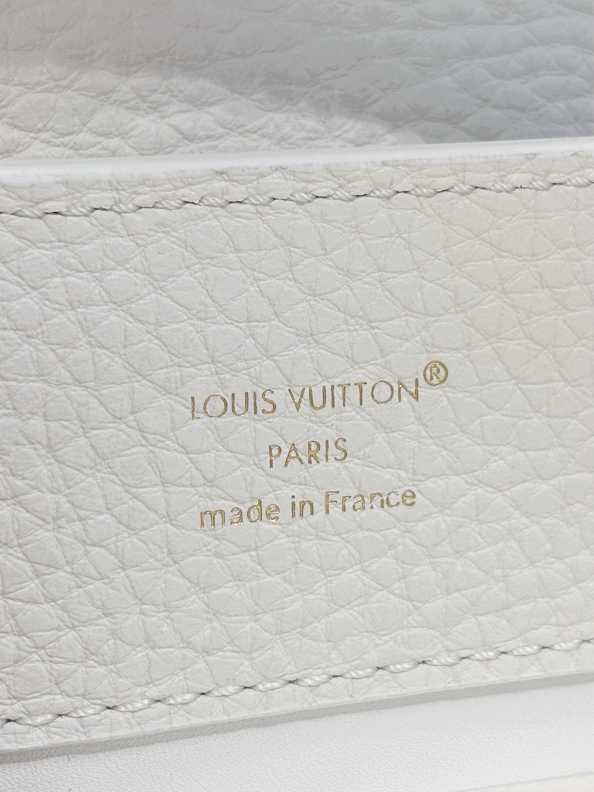 Louis Vuitton Capucines BB handbag in white Taurillon leather