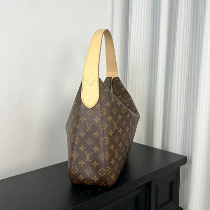 Louis Vuitton Slouchy MM bag in Monogram canvas