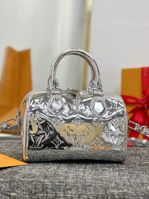 Louis Vuitton Speedy Bandoulière 20 bag