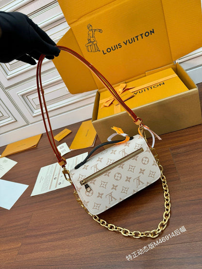 Louis Vuitton Pochette Métis East West
