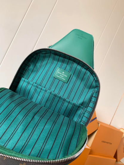 LV AVENUE SLINGBAG 31 IN BROWN MIX GREEN DAMIER GRAPHITE CANVAS