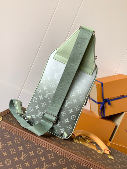 LV AVENUE SLINGBAG 31 IN WHITE AND BLACK OMBRE MONOGRAM CANVAS