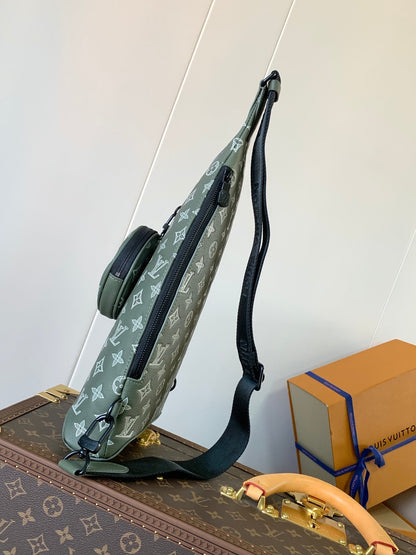 LV DUO CROSSBAG BAG 42 IN GREEN AND WHITE MONOGRAM SHADOW COWHIDE