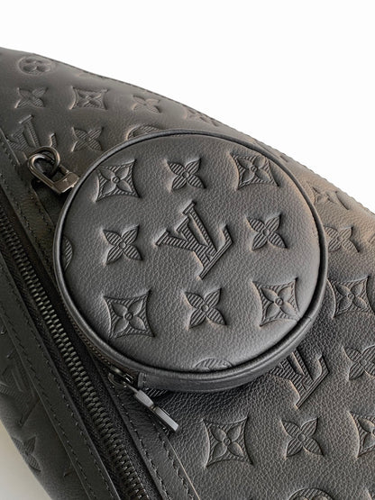 LV DUO CROSSBAG BAG 42 IN BLACK EMBOSSED CALFSKIN