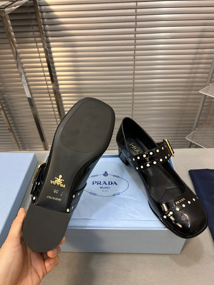 MARY JANE PUMPS IN BLACK GLOSSY CALFSKIN