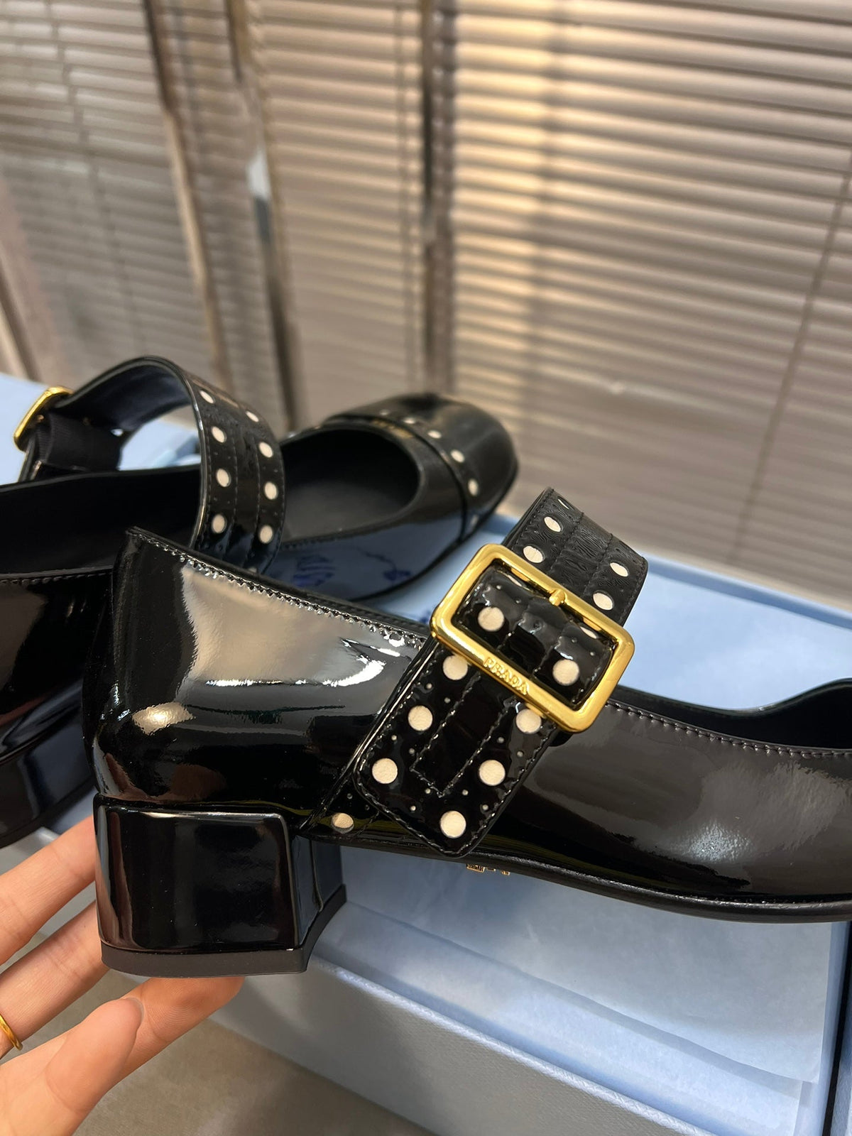 MARY JANE PUMPS IN BLACK GLOSSY CALFSKIN