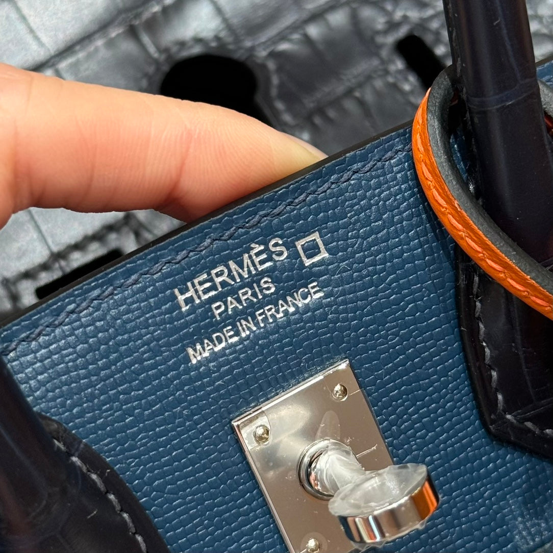HN FAUBOURG TOUCH 20 IN NAVY BLUE WITH SILVER HARDWARE