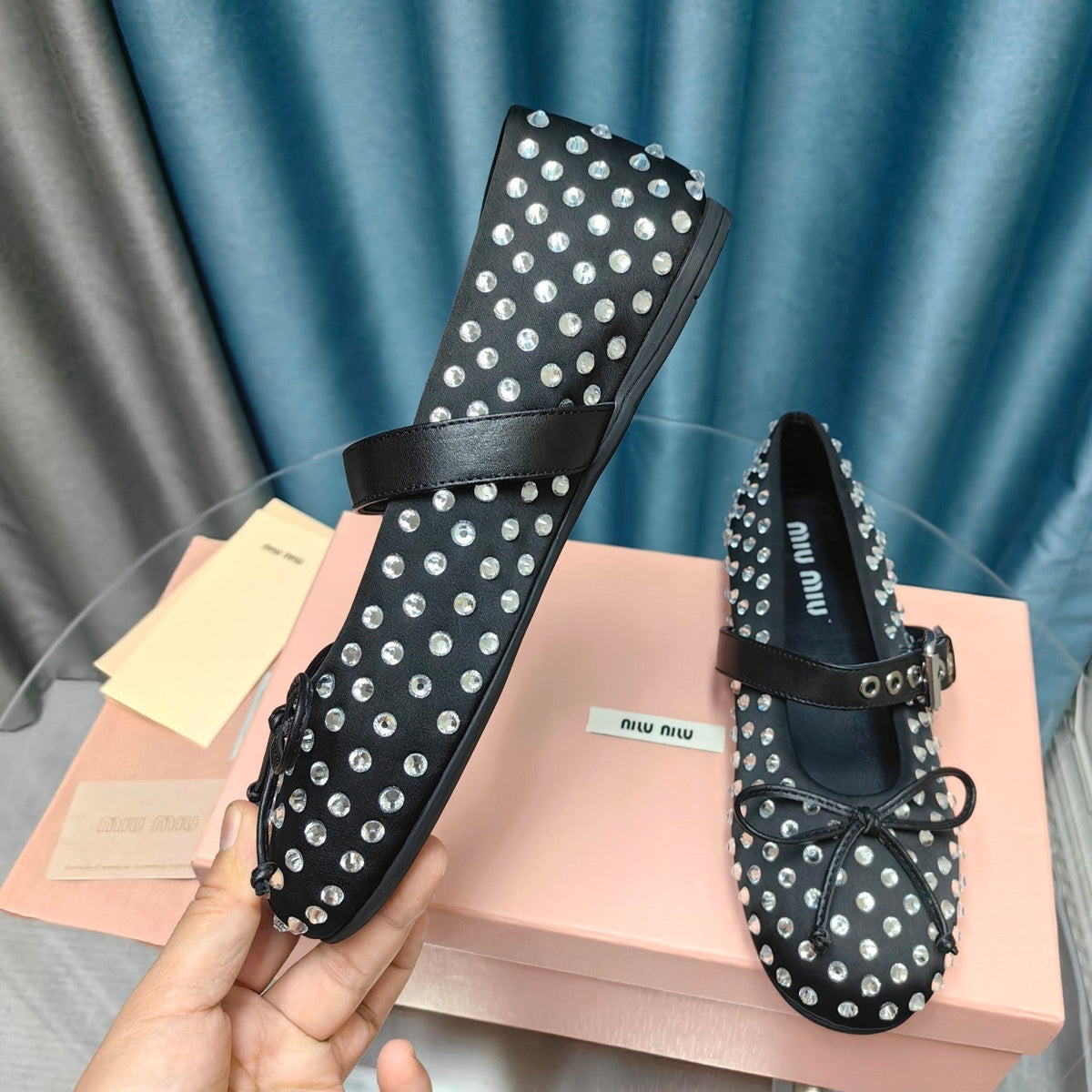 MARY JANE SHOES BLACK COWHIDE WITH DIAMOND