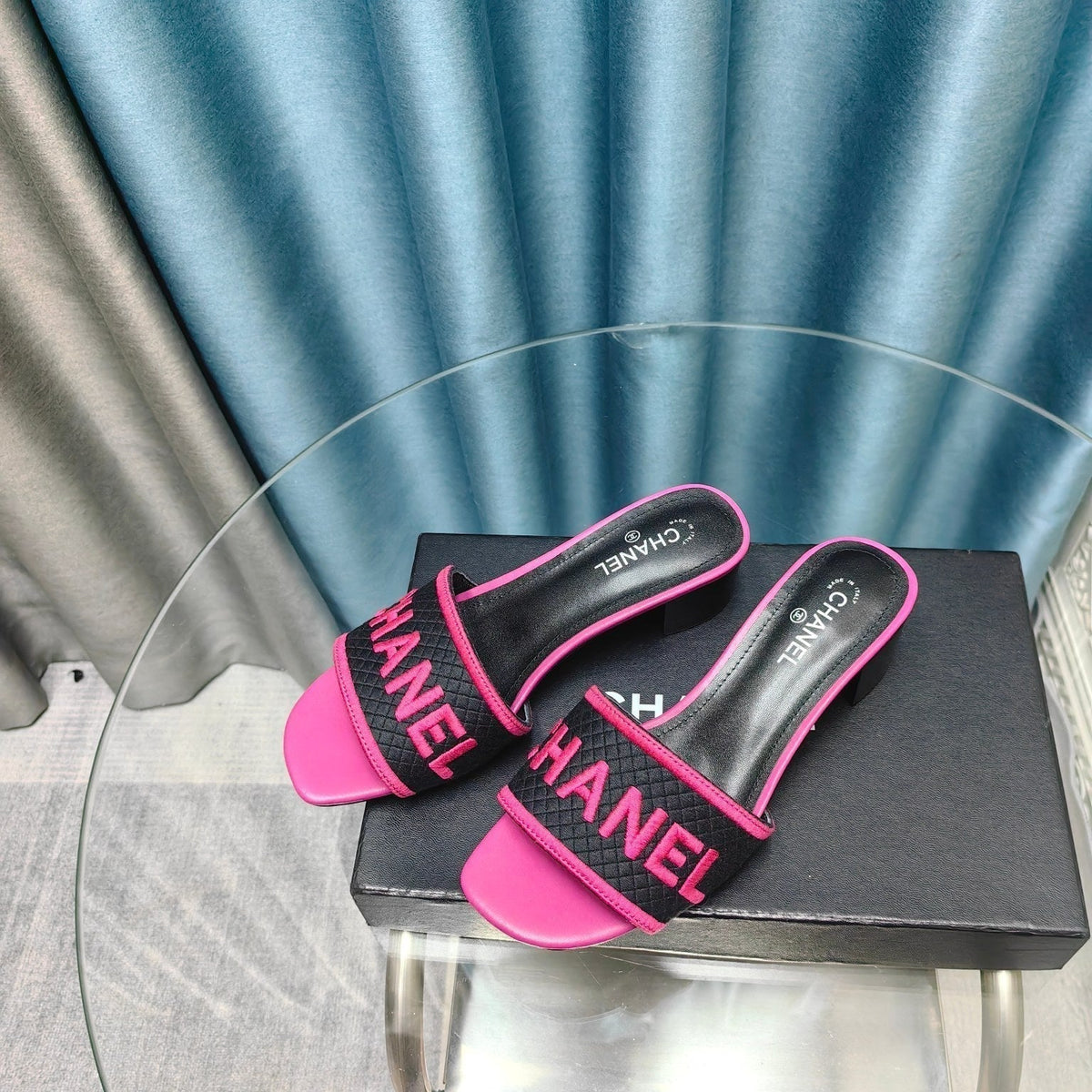 MULE SANDAL 45 BLACK PINK FABRIC EMBROIDERY