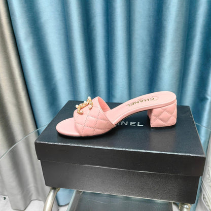 MULE SLIDE SANDAL IN LIGHT PINK LAMBSKIN