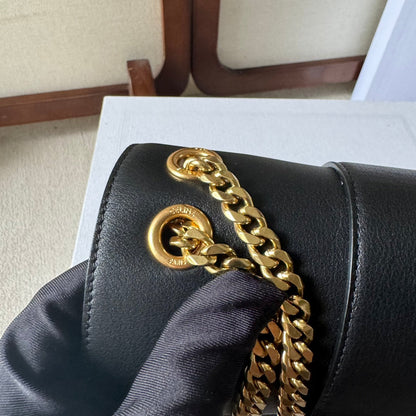 MEDIUM CELINE VICTOIRE BAG 25 IN BLACK CALFSKIN GOLDEN HARDWARE