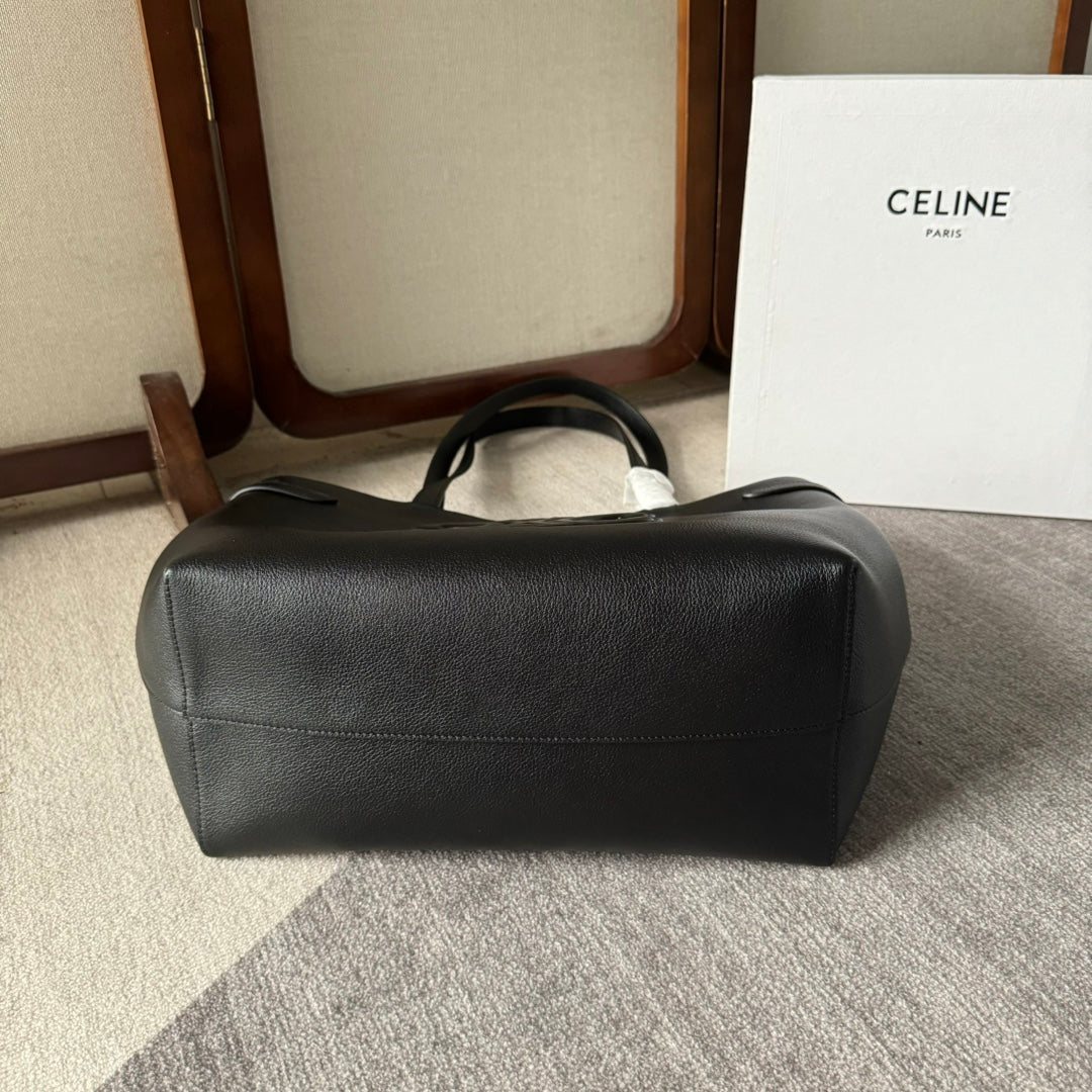 MEDIUM CABAS ANAÏS CUIR TRIOMPHE 54 IN BLACK GRAINED CALFSKIN