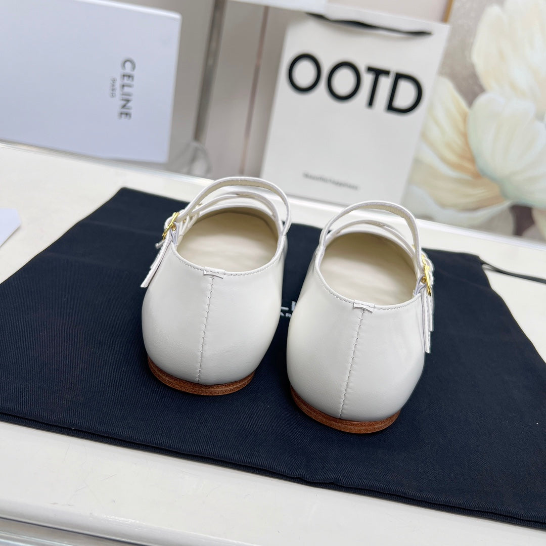 BALLET FLAT WITH CROSSOVER STRAP IN WHITE LAMBSKIN