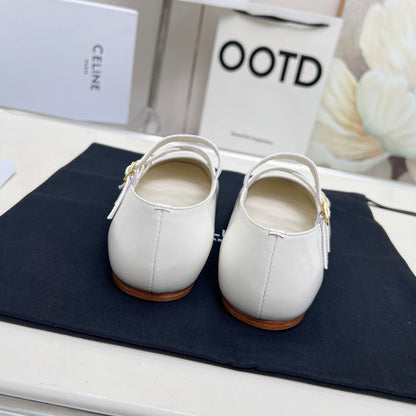 BALLET FLAT WITH CROSSOVER STRAP IN WHITE LAMBSKIN