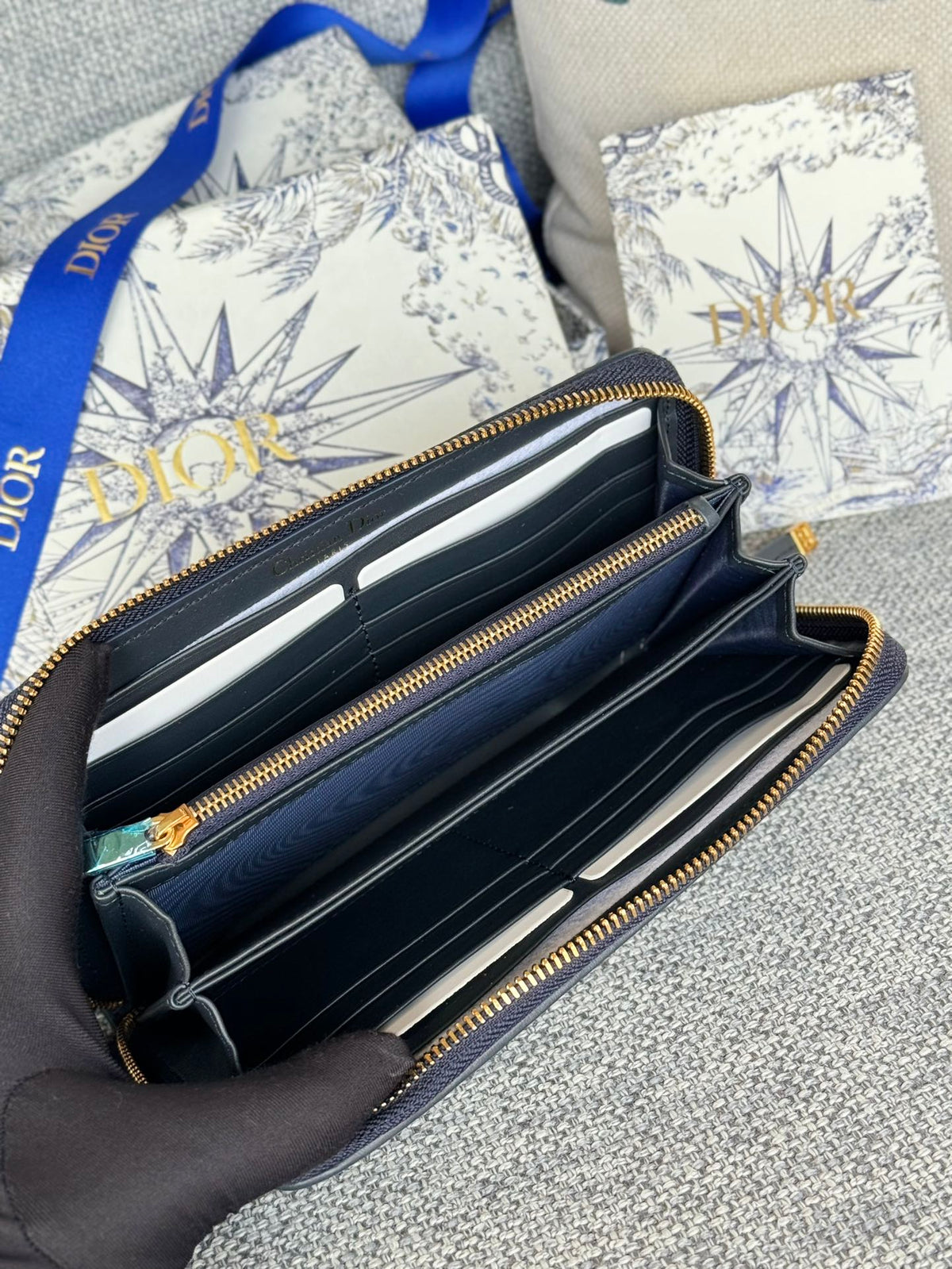 MONTAIGNE VOYAGEUR LONG WALLET 20 IN BLACK MONOGRAM OBLIQUE JACQUARD