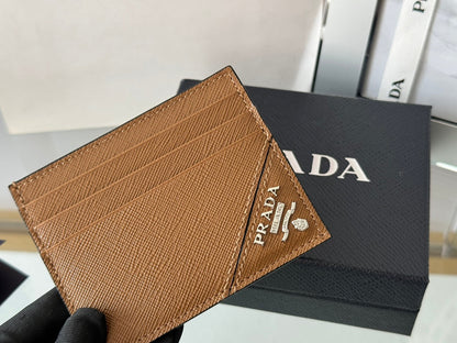 CARD HOLDER 10 IN COFFEE BROWN SAFFIANO LEATHER