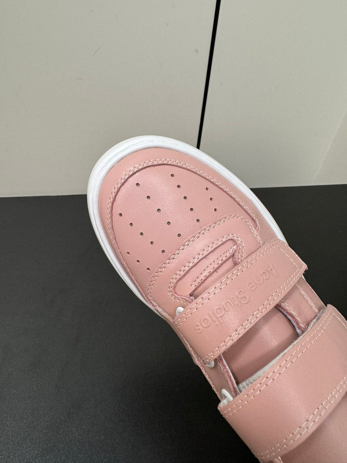ACNE STUDIO SNEAKER IN SALMON PINK LAMBSKIN