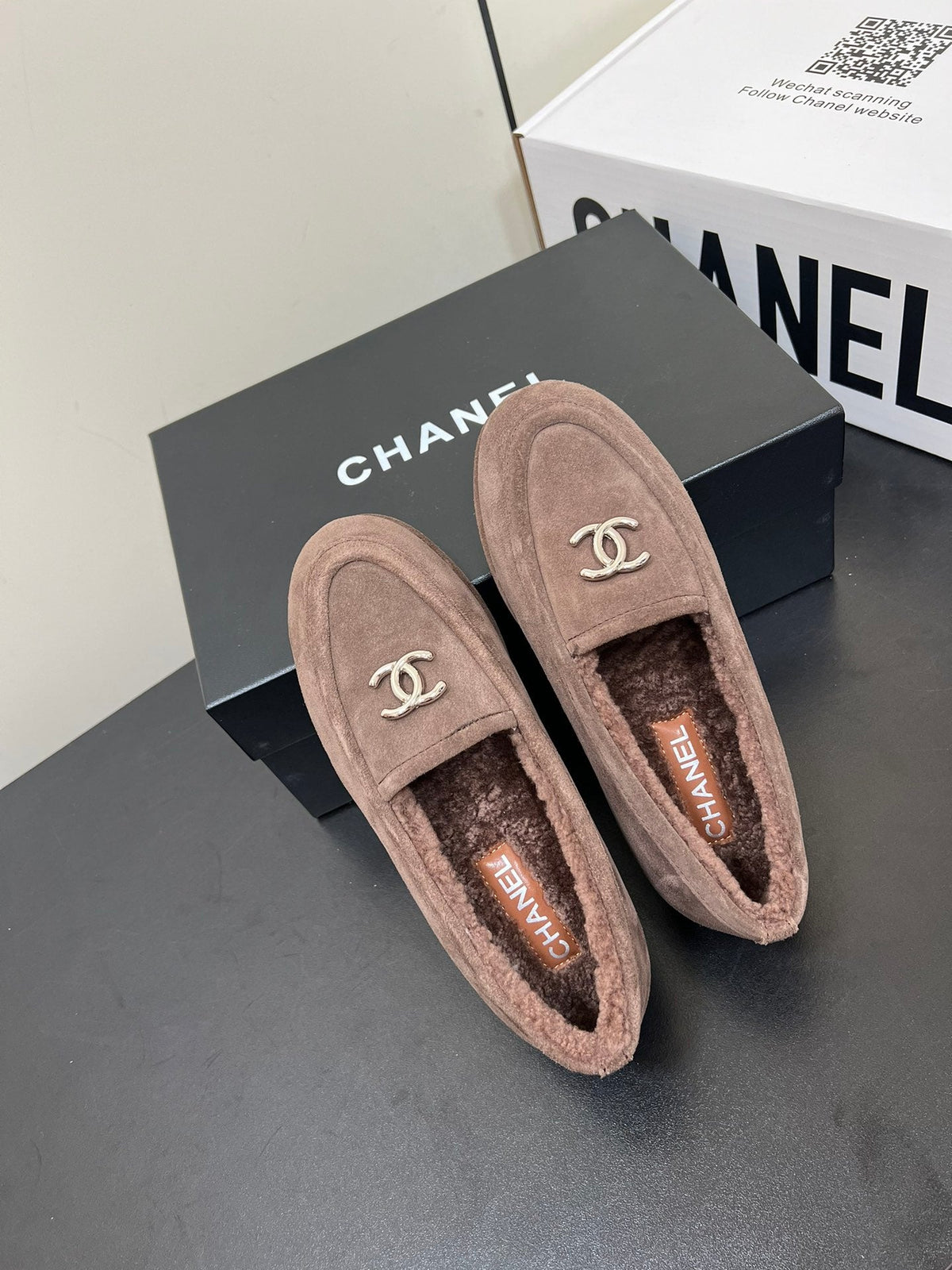 LOAFER IN PENNY BROWN SUEDE AND SOLF FLEECE LINING