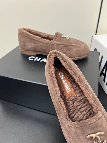 LOAFER IN PENNY BROWN SUEDE AND SOLF FLEECE LINING
