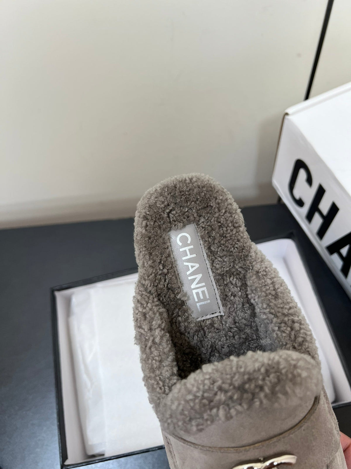 LOAFERS MULE IN DESERT BROWN SUEDE AND FLEECE LINING
