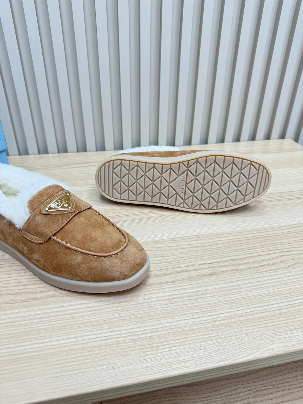 LOAFER IN CAMEL SUEDE AND FUR LINING ATTACHED TRIANGLE LOGO